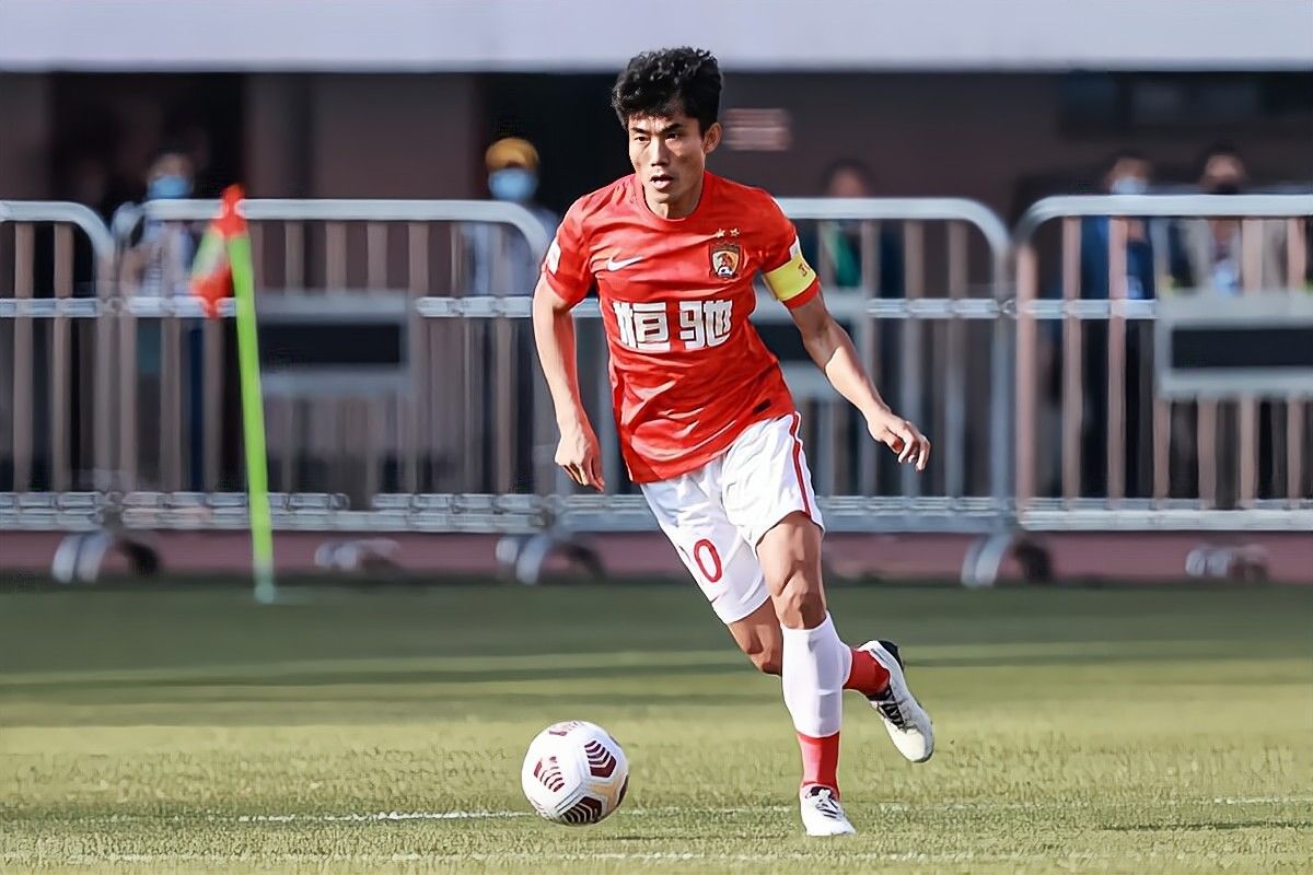 aoa体育馆-恒大队长郑智：球队要继续稳定表现