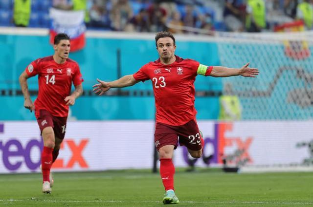 关于瑞士队遭遇两连败，小组前景堪忧的信息