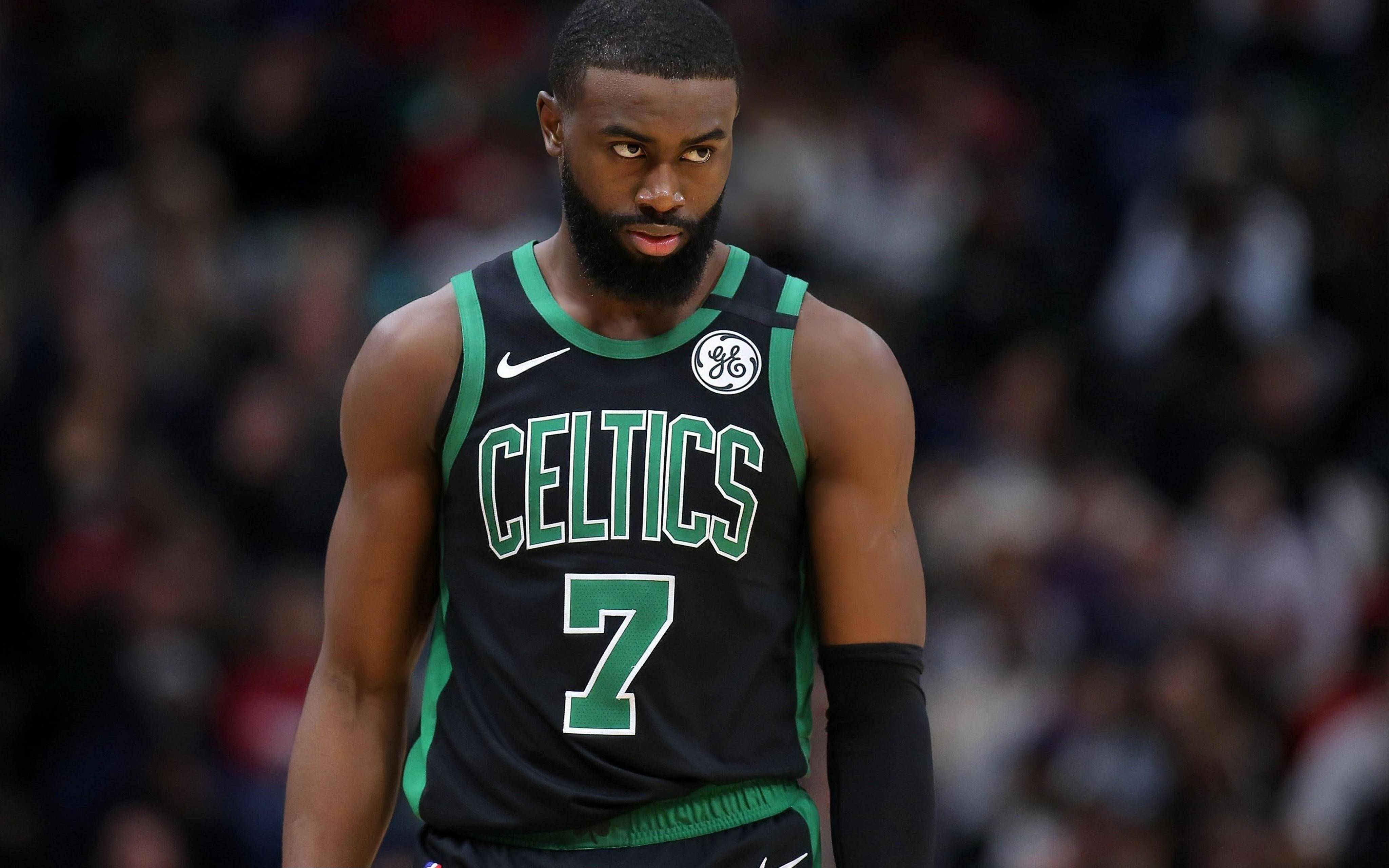 包含凯尔特人战胜篮网，表现出色引发全队热议的词条