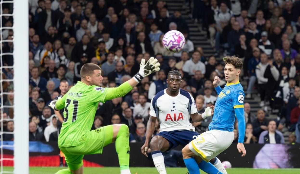 热刺主场大败狼队，英超前景蒙上阴影