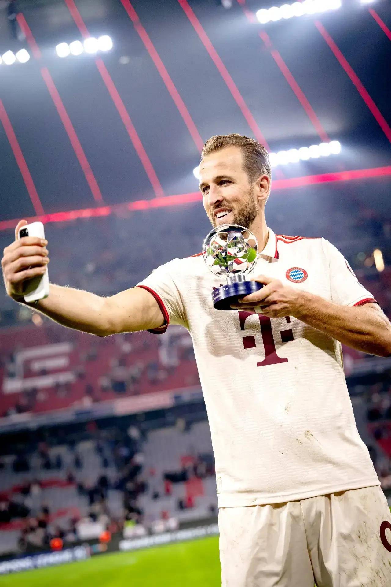 曼联球员技惊四座，个个都有出色表现的简单介绍