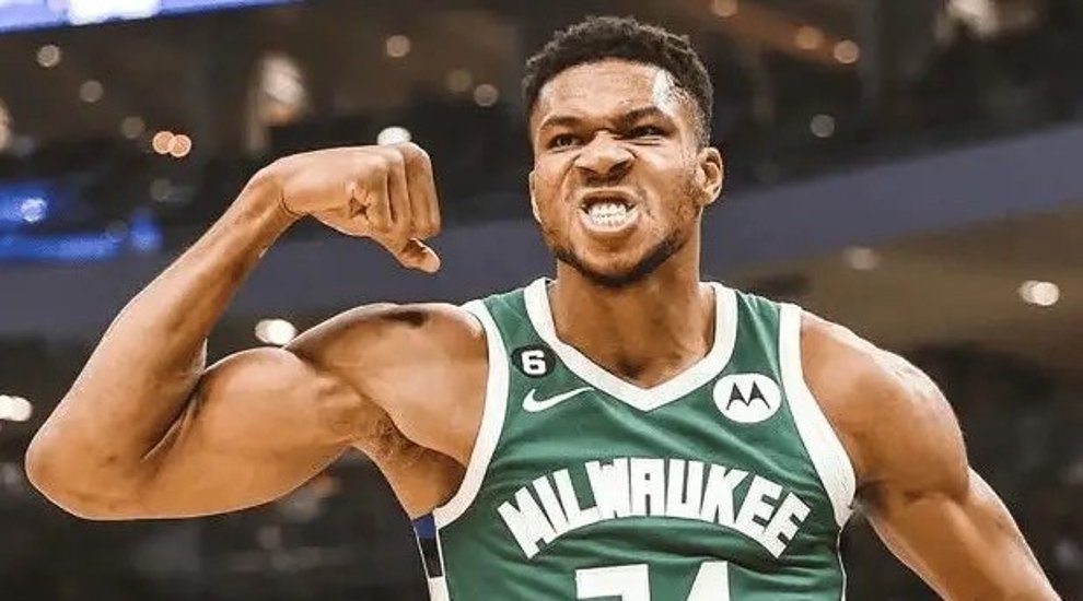 关于雄鹿球星字母哥荣登全明星首发的信息