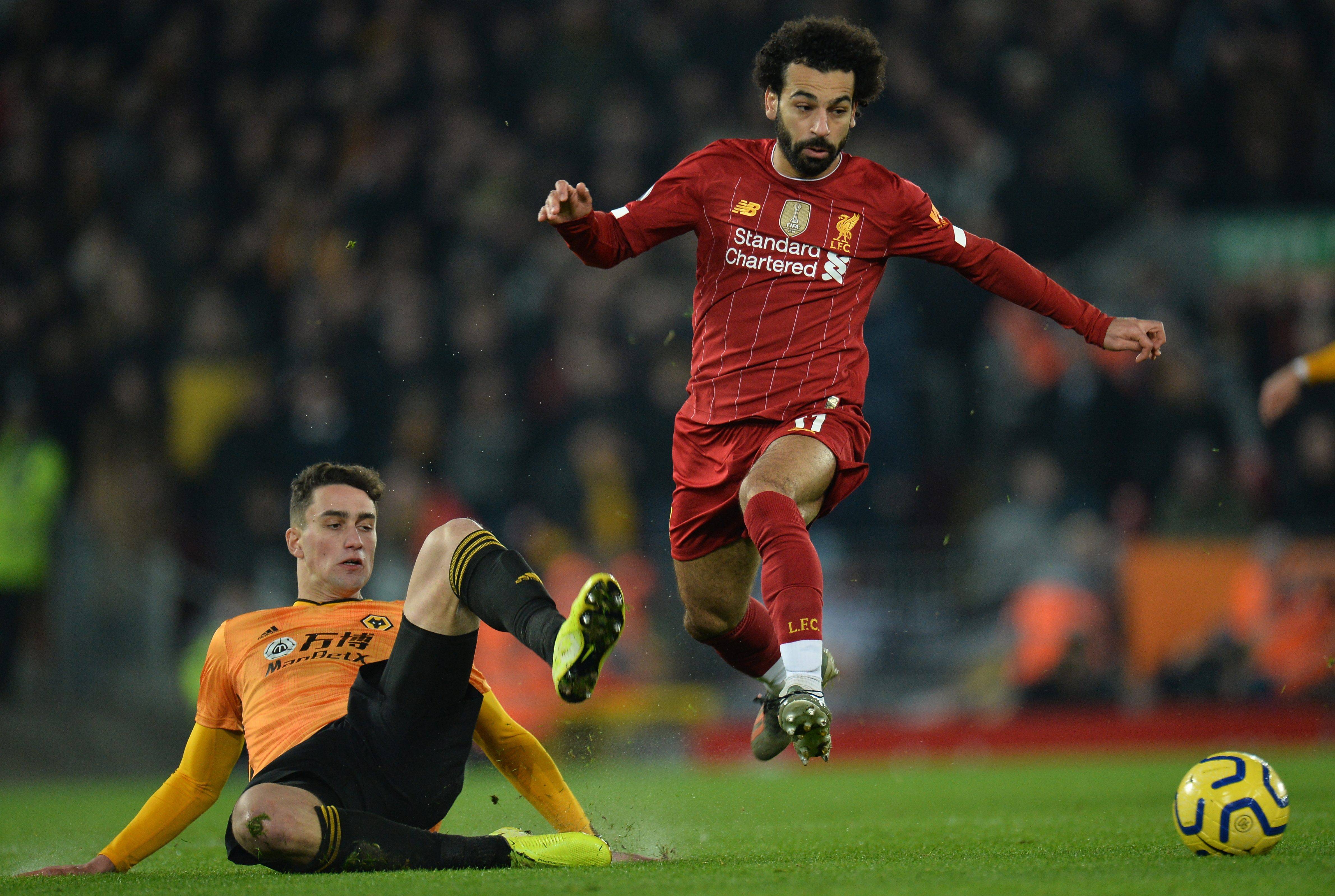 关于狼堡主场不敌对手，遭遇严重压力的信息