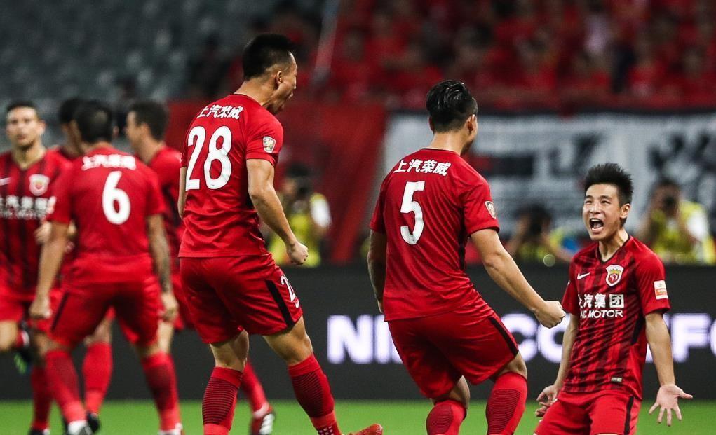 上海上港双线作战，球员体能充沛的简单介绍