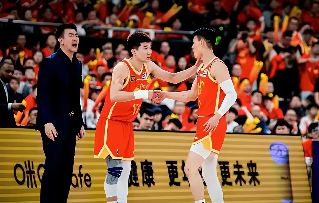 关于互相角逐，球队实力对比一目了然的信息